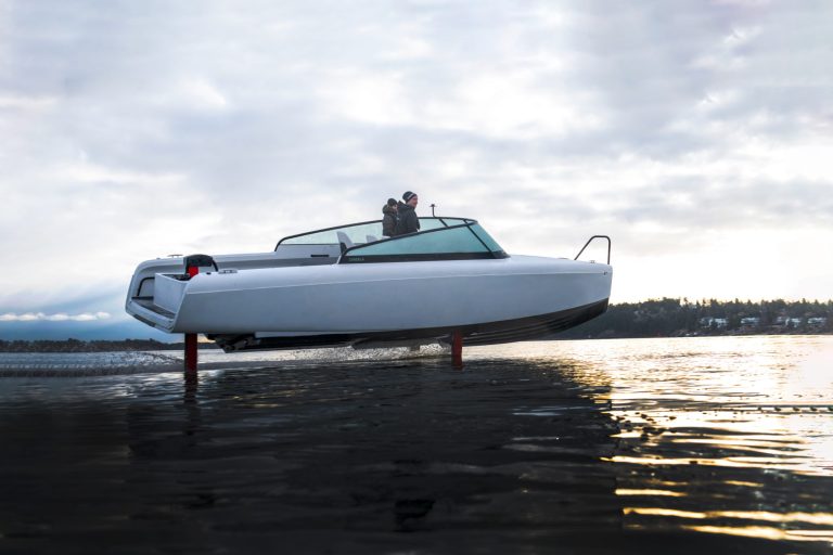 Candela C-8 Sets World Record: Revolutionary Electric Boat Efficiency